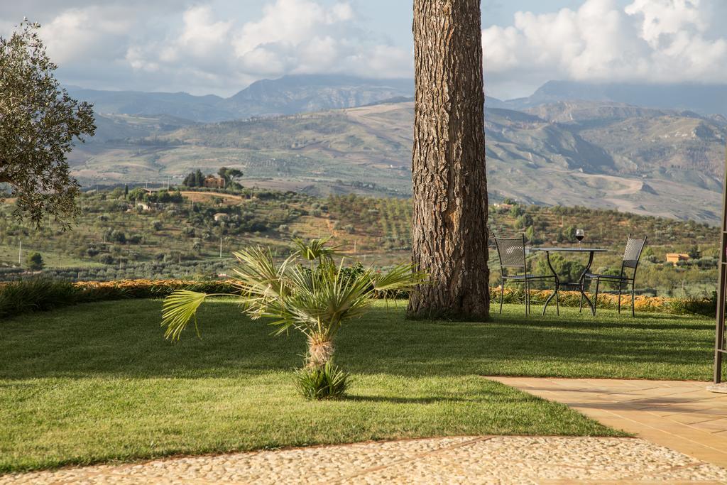 Willa Agriturismo Feudo Muxarello Aragona Zewnętrze zdjęcie