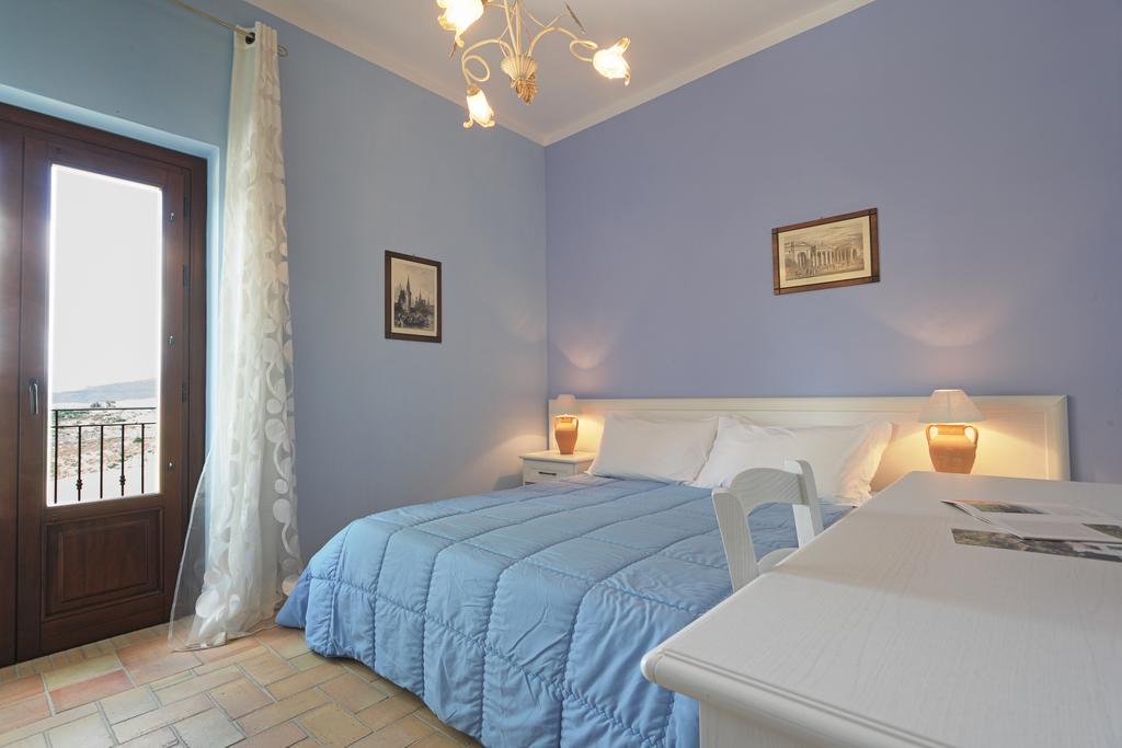 Agriturismo Feudo Muxarello Aragona Pokój zdjęcie